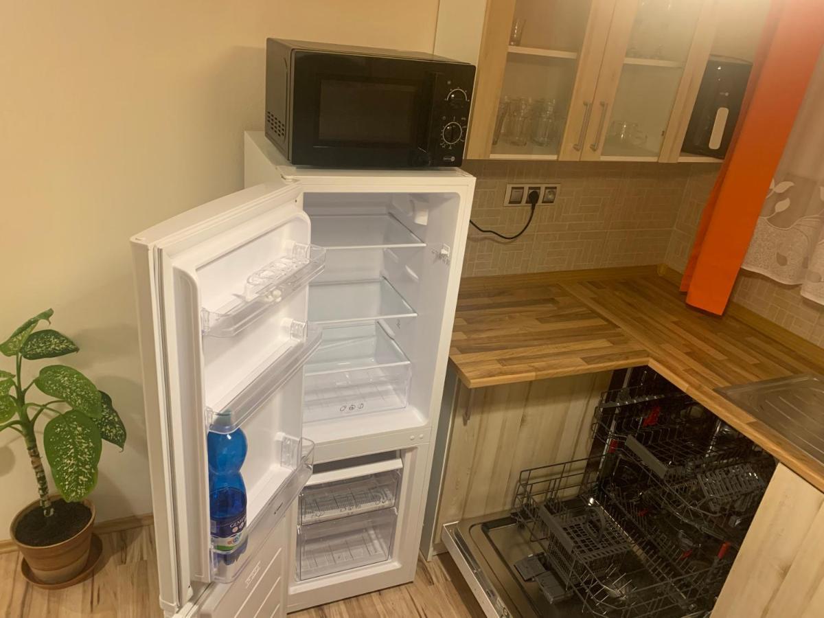 Apartman Slunecnice S Terasou Ceske Budejovice Exteriör bild