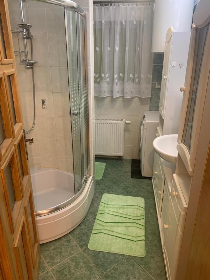 Apartman Slunecnice S Terasou Ceske Budejovice Exteriör bild