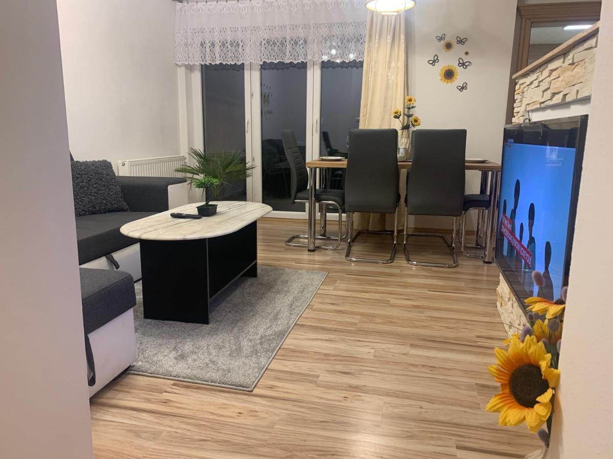 Apartman Slunecnice S Terasou Ceske Budejovice Exteriör bild