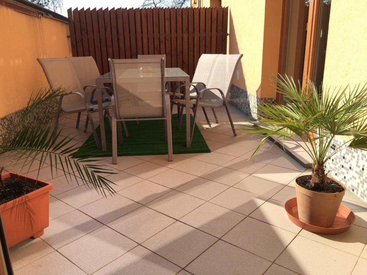 Apartman Slunecnice S Terasou Ceske Budejovice Exteriör bild