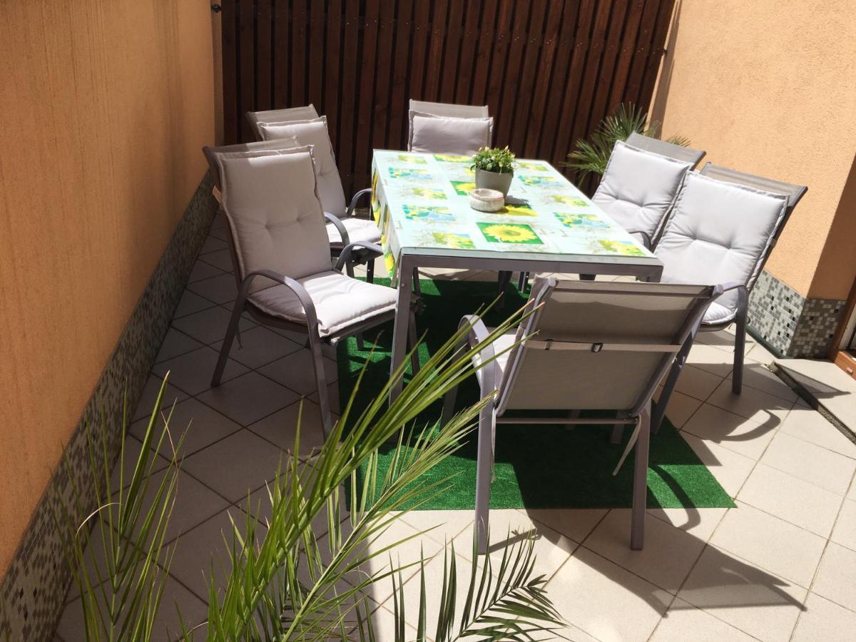 Apartman Slunecnice S Terasou Ceske Budejovice Exteriör bild
